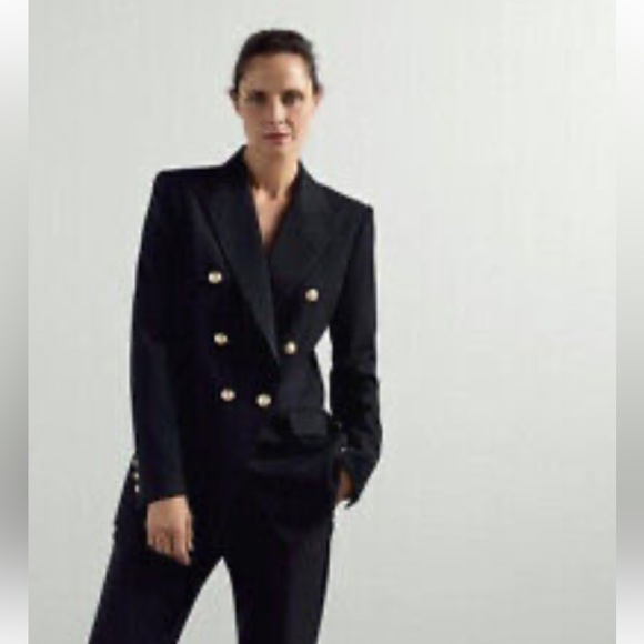 New! Zara large double breasted gold buttoned blazer. - Picture 2 of 16